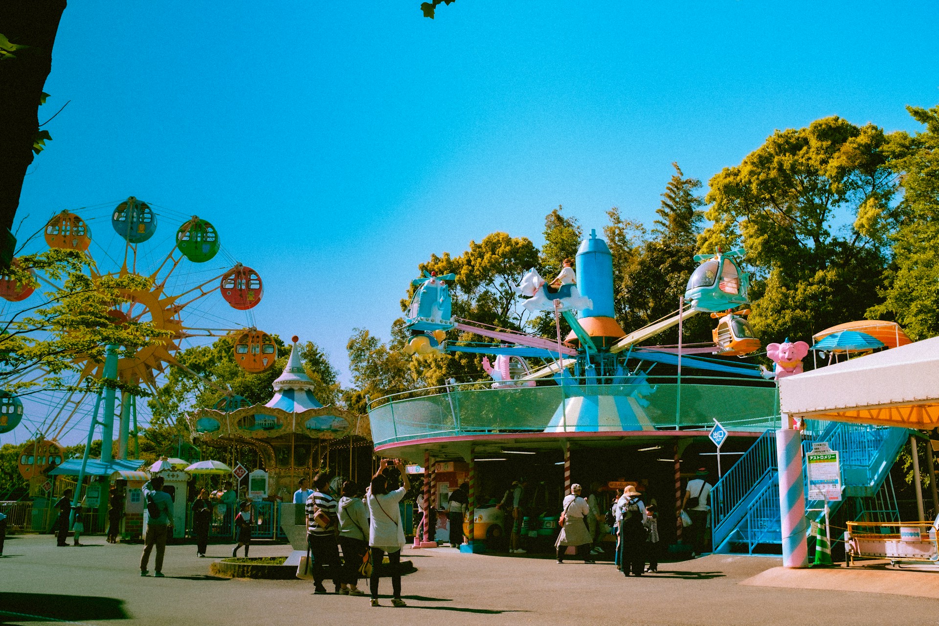 Best Amusement Parks for an Unforgettable Family Trip